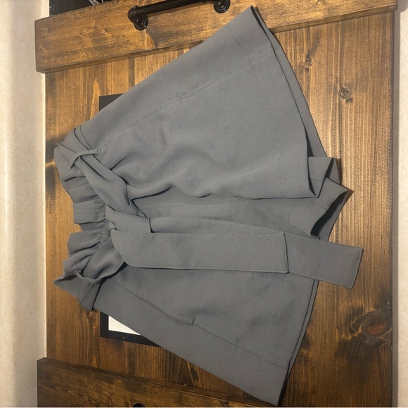 Wilfred shorts High Waist Paper Bag - green/teal - Picture 2 of 6